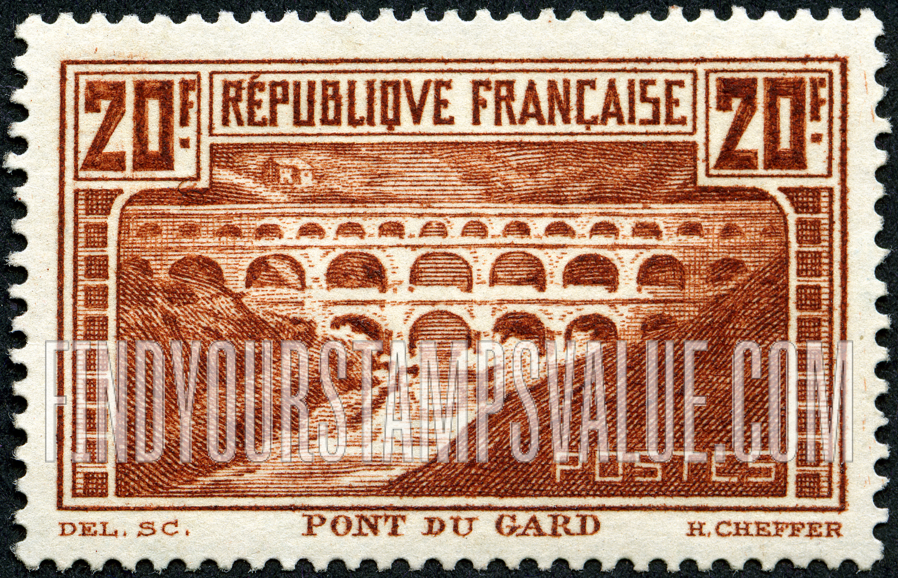 FindYourStampsValue: Pont du Gard, Nimes