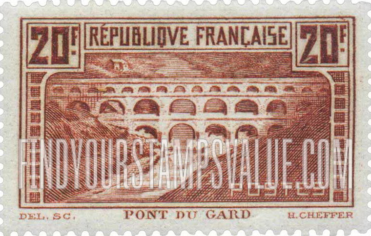 FindYourStampsValue: Pont du Gard, Nimes