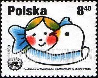 FindYourStampsValue: Girl Embracing Dove, UN  Emblem