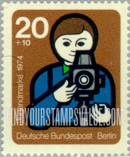 FindYourStampsValue: OCCUPATION SEMI-POSTAL - Youth Type of 1974: Boy photographing