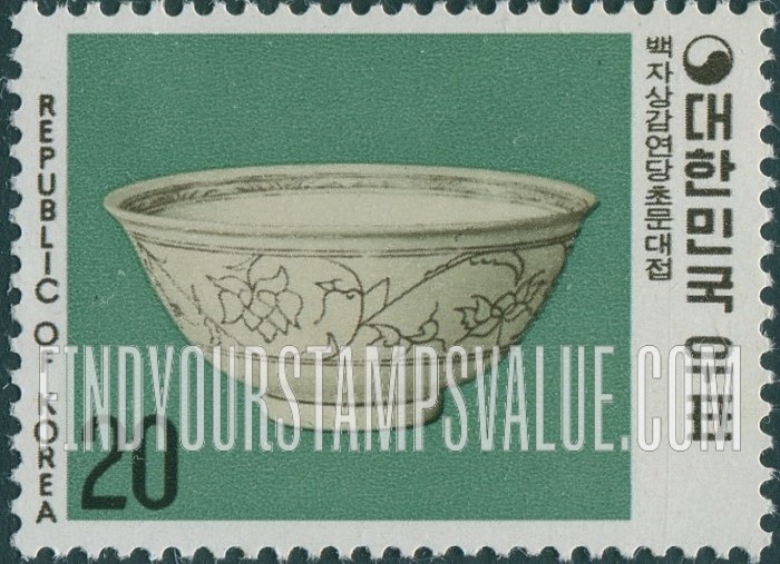 FindYourStampsValue: White Porcelain Bowl with Inlaid Lotus Vine Design - 백자상감연당초문
