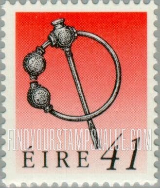 FindYourStampsValue: Art treasures of Ireland: Silver thistle brooch, vertical