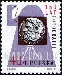 FindYourStampsValue: Photographer in silhouette, Maksymilian Strasz (1804-1870), pioneer of photography in Poland