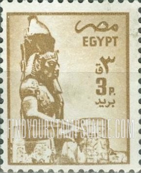 FindYourStampsValue: Seated statue, Ramses II, Temple of Luxor - تمثال في وضعية الجلوس، رمسيس الثاني، معبد الأقصر