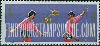 FindYourStampsValue: Traditional acrobatics: Girls Twirling Bamboo Diabolos - 杂技: 抖空竹的女孩