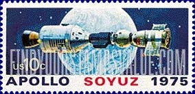 FindYourStampsValue: APOLLO SOYUZ TEST PROJECT - Apollo & Soyuz after Docking, Earth