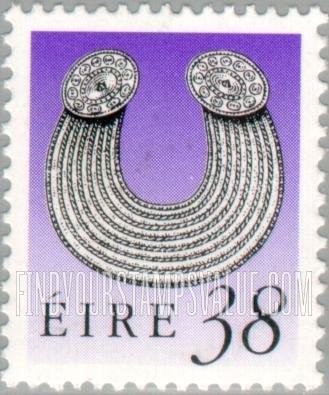 FindYourStampsValue: Art treasures of Ireland: Gleninsheen Collar, vertical