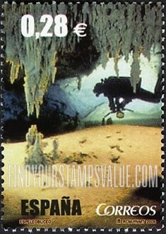 FindYourStampsValue: Scenes from Television Show “Al Filo de lo Imposible”: Underwater cave explorers