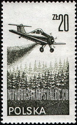 FindYourStampsValue: AIR POST - Contemporary aviation: PZL-106 Kruk, crop spraying plane