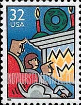 FindYourStampsValue: CHRISTMAS - Family at Fireplace